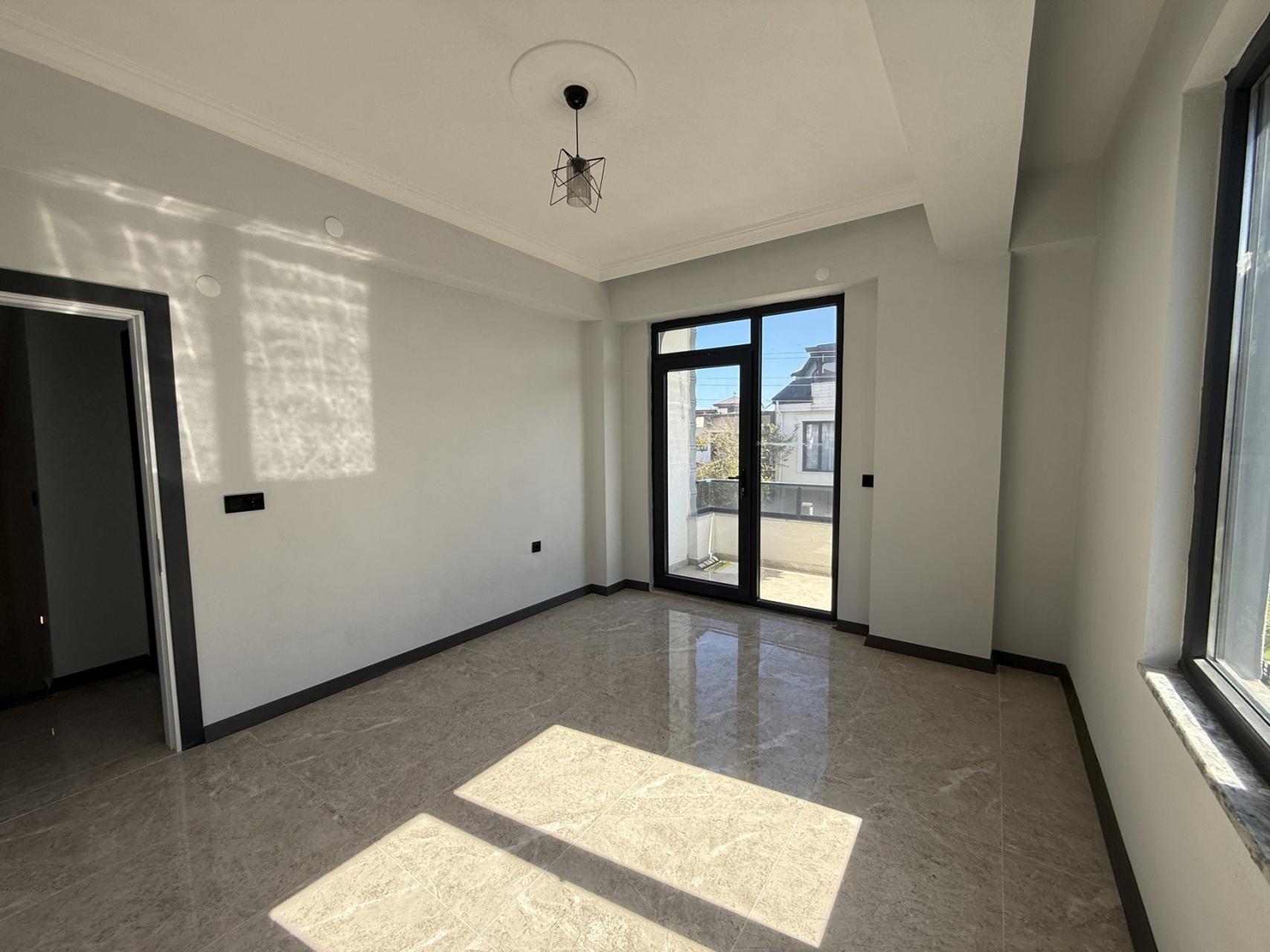 Sakarya Kocaali Yayla'da Denize 70 Metre, Havuzlu ve Bahçeli 4+1 Satılık Villa (Arka Cephe) - Görsel 20