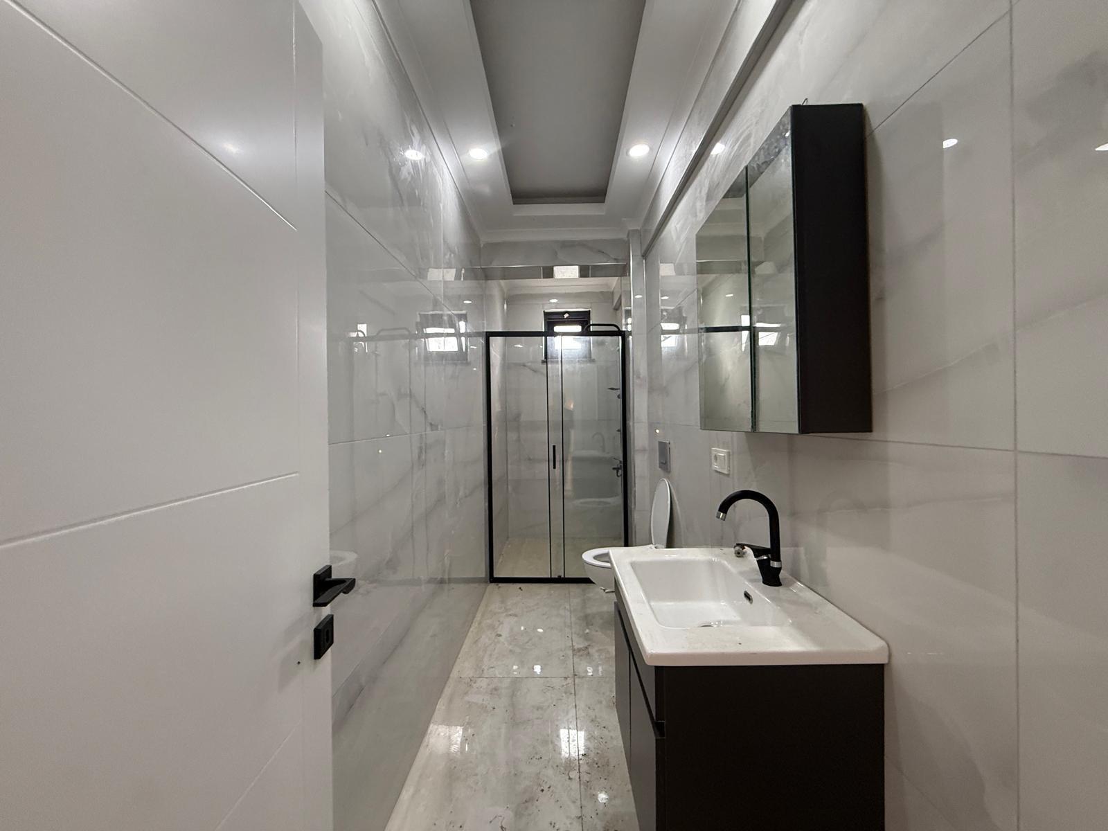 Sakarya Kocaali Yalı'da Denize 170 Metre, Havuzlu ve 145 m² Bahçeli 3+1 Satılık Villa - Görsel 21