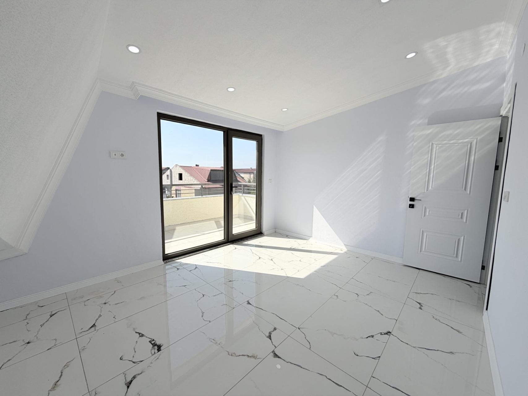 Sakarya Kocaali Yalı'da Denize 300 Metre, Havuzlu ve Müstakil Girişli 4+1 Satılık Köşe Villa - Görsel 42