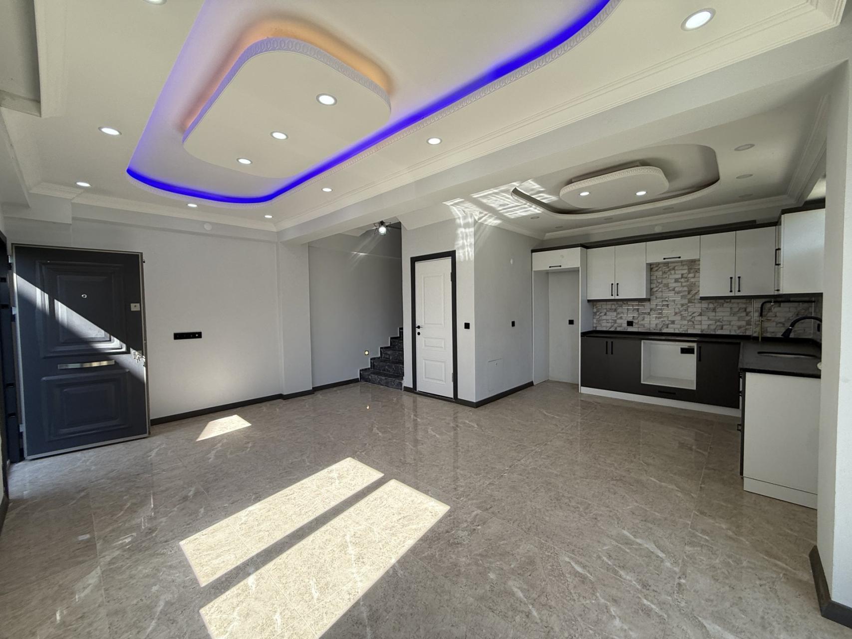 Sakarya Kocaali Yayla'da Denize 70 Metre, Havuzlu ve Bahçeli 4+1 Satılık Villa (Arka Cephe) - Görsel 12