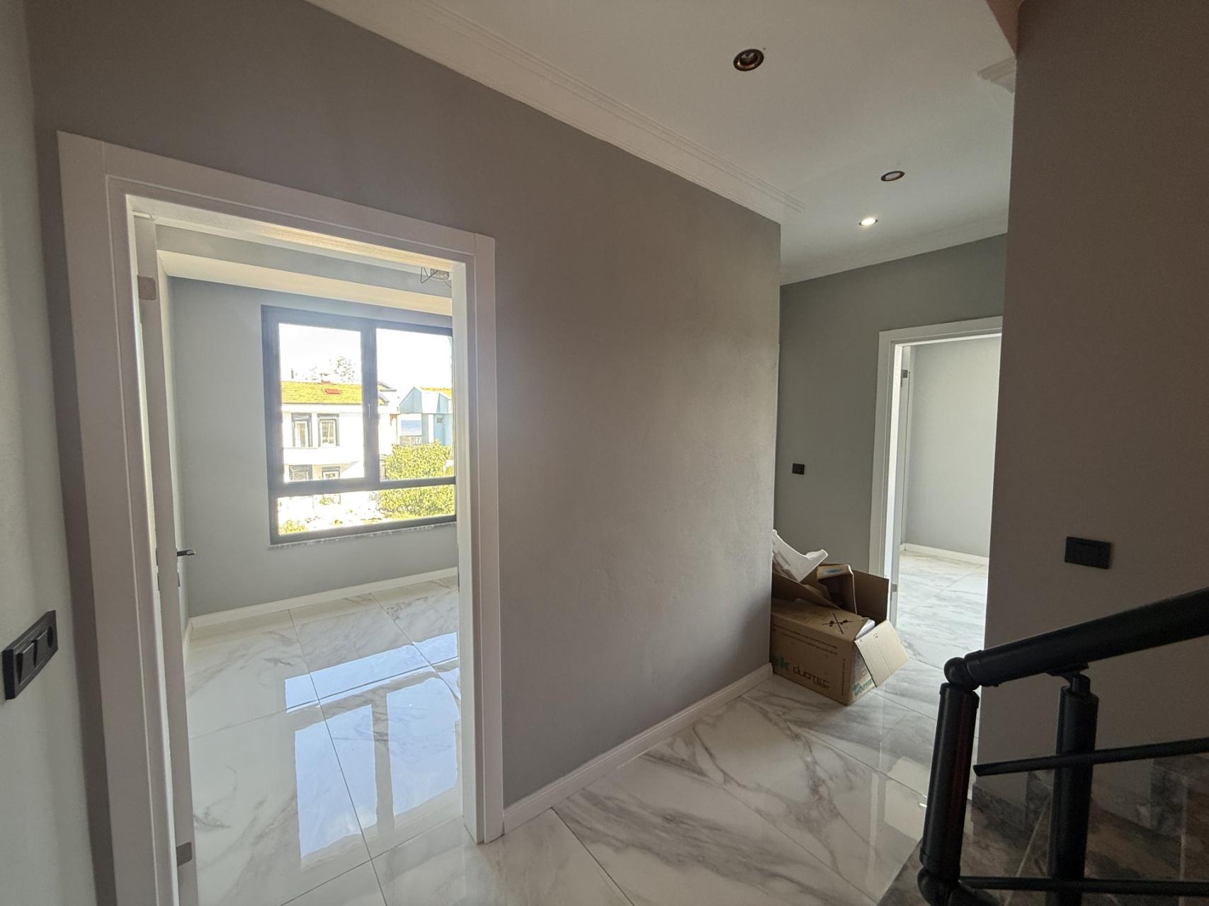 Sakarya Kocaali Alandere'de Denize 50 Metre, Deniz Manzaralı ve Havuzlu 3+1 Satılık Tripleks Villa - Görsel 22