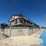 Sakarya Kocaali Yalı'da Denize 100 Metre, Köşe Parselde Havuzlu Taş Konsept 3+1 Satılık Villa