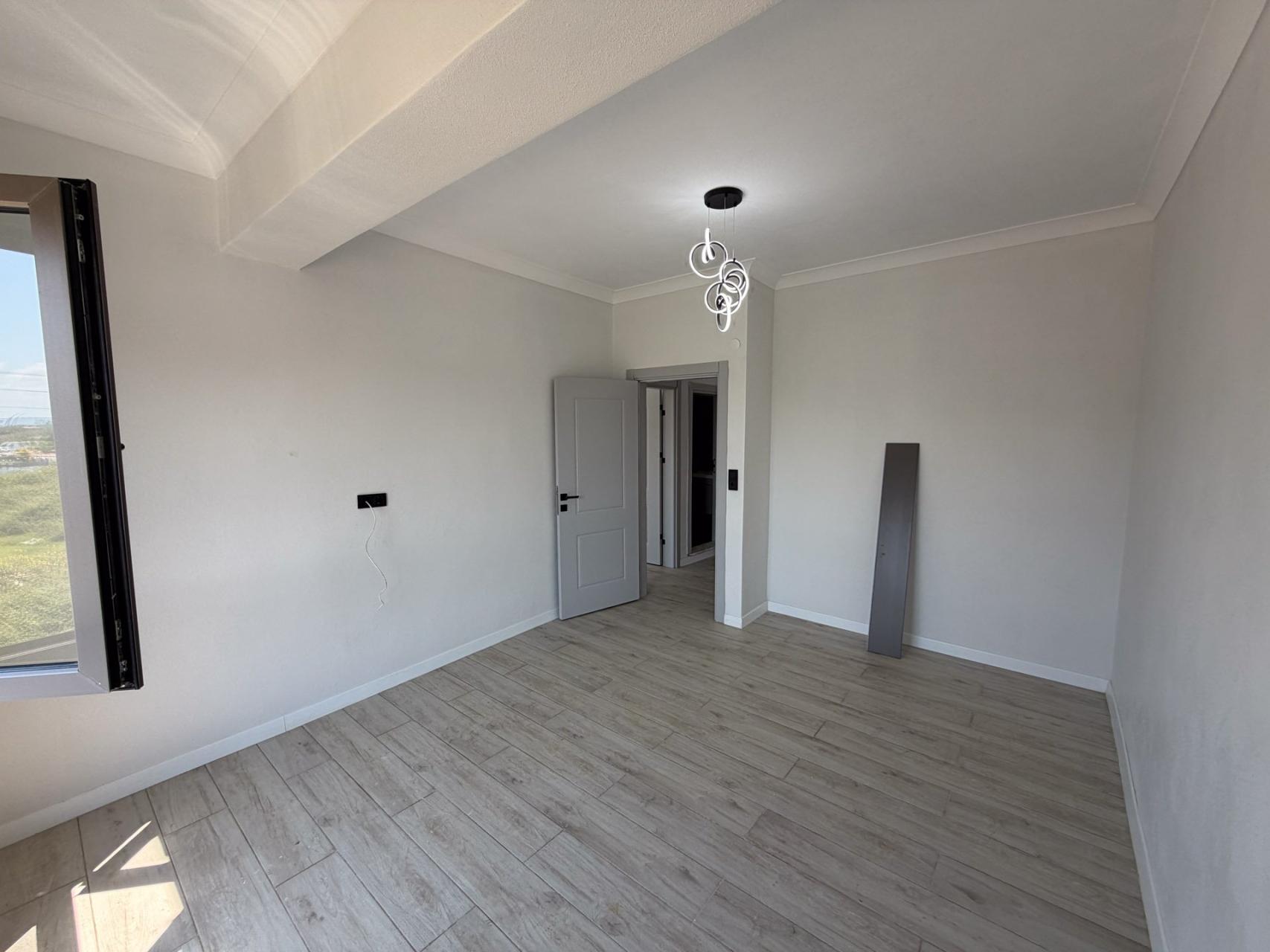 Sakarya Kocaali Yalı'da Cadde Cepheli, Denize 200 Metre Müstakil Havuzlu 4+1 Satılık Tripleks Villa - Görsel 27