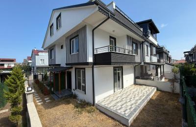 Sakarya Kocaali Yalı Merkez Plaj'da Denize 250 Metre, İskanlı 3+1 Satılık Villa
