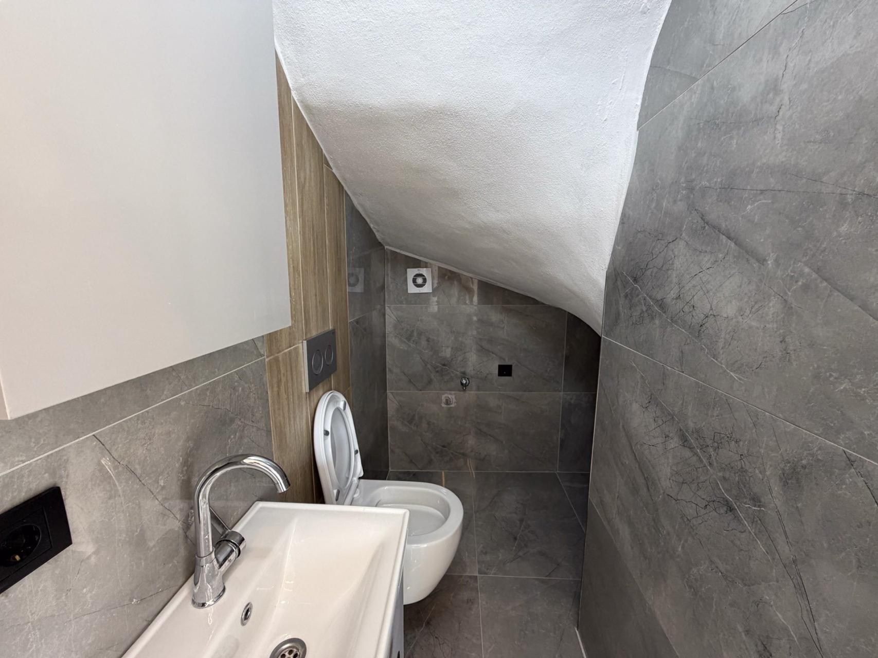 Sakarya Kocaali Yalı'da Cadde Cepheli, Denize 200 Metre Müstakil Havuzlu 4+1 Satılık Tripleks Villa - Görsel 18