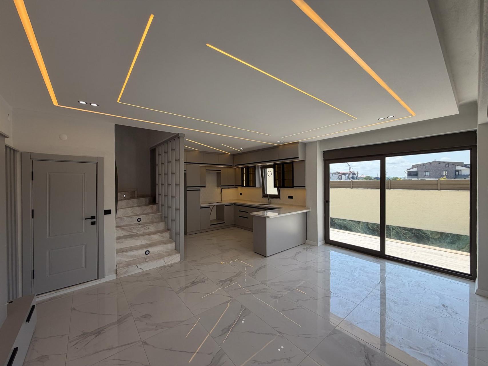 Sakarya Kocaali Yalı'da Cadde Cepheli, Denize 200 Metre Müstakil Havuzlu 4+1 Satılık Tripleks Villa - Görsel 12