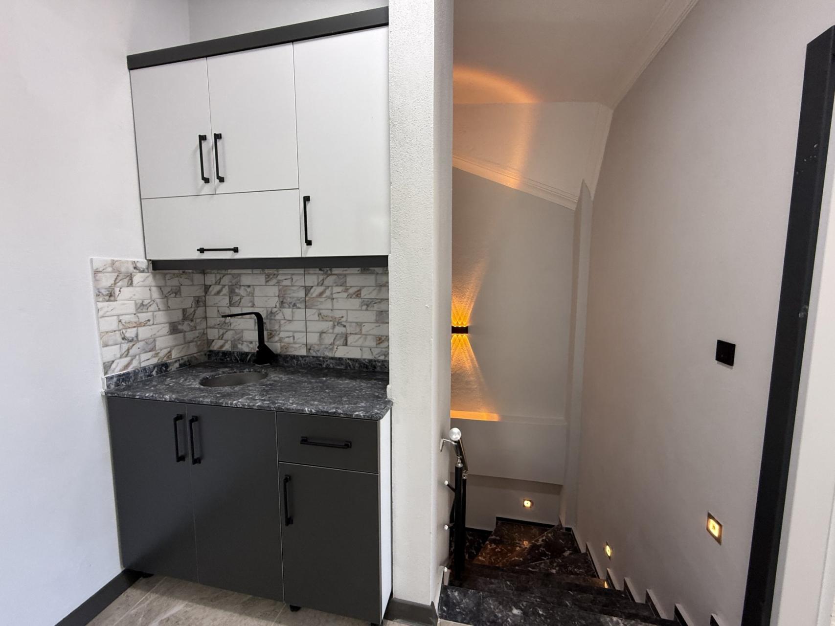 Sakarya Kocaali Yayla'da Denize 70 Metre, Havuzlu ve Bahçeli 4+1 Satılık Villa (Arka Cephe) - Görsel 24