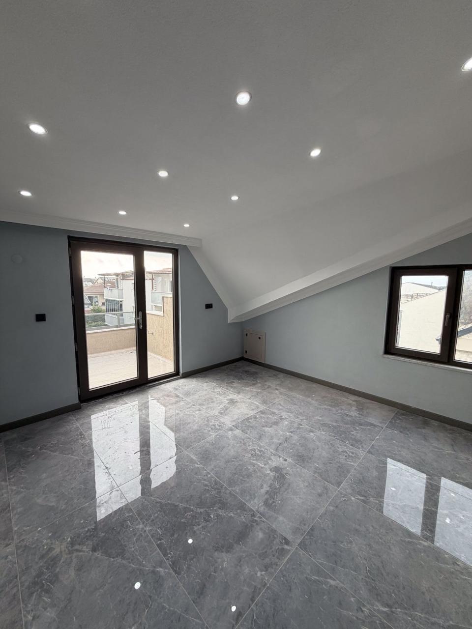 Sakarya Kocaali Yalı'da Denize 150 Metre, Geniş Bahçeli ve Özel Havuzlu 4+1 Satılık Villa - Görsel 23