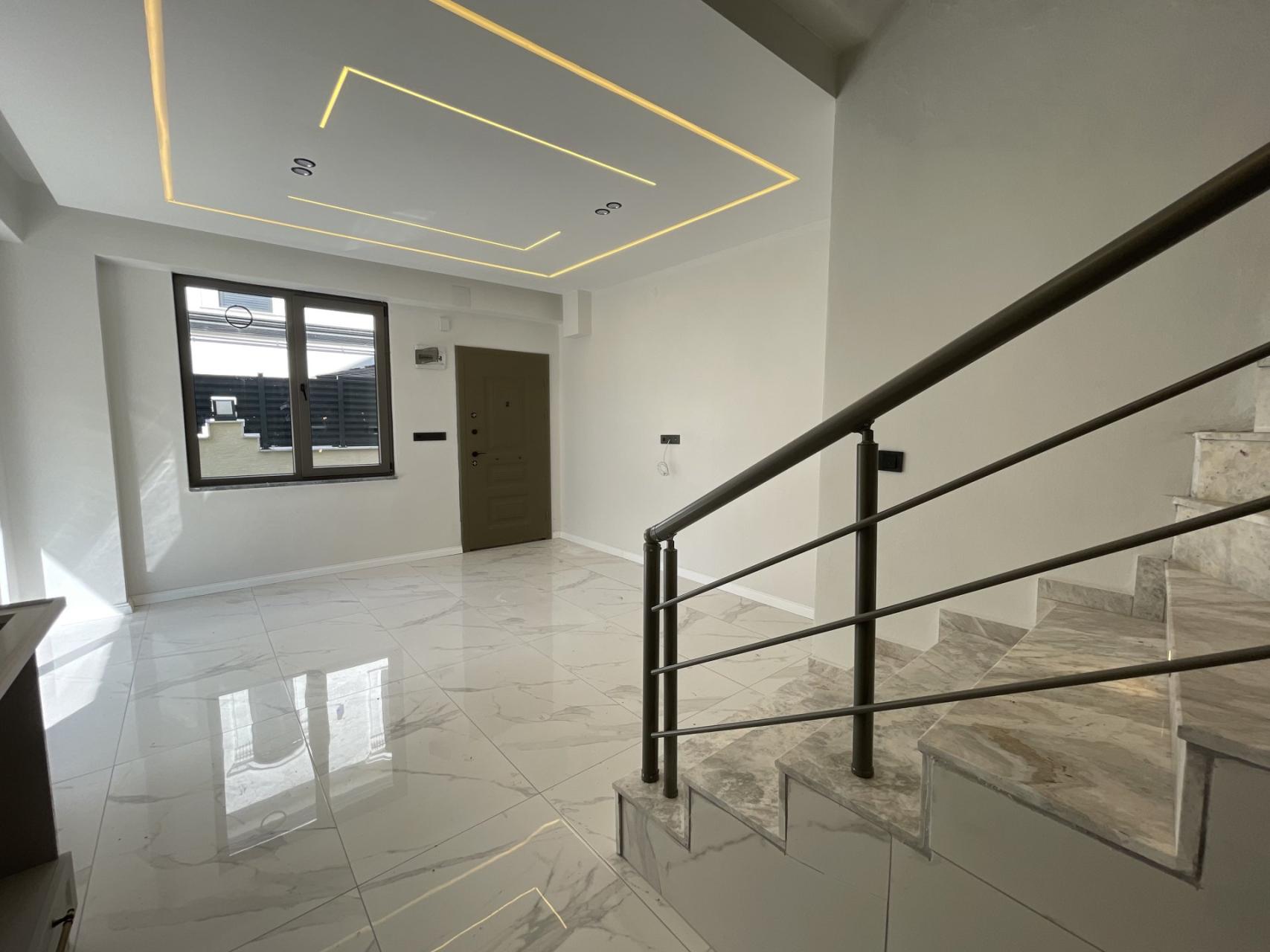 Sakarya Kocaali Alandere'de Plaja 100 Metre, İskanlı ve Yerden Isıtmalı 3+1 Satılık Villa - Görsel 15