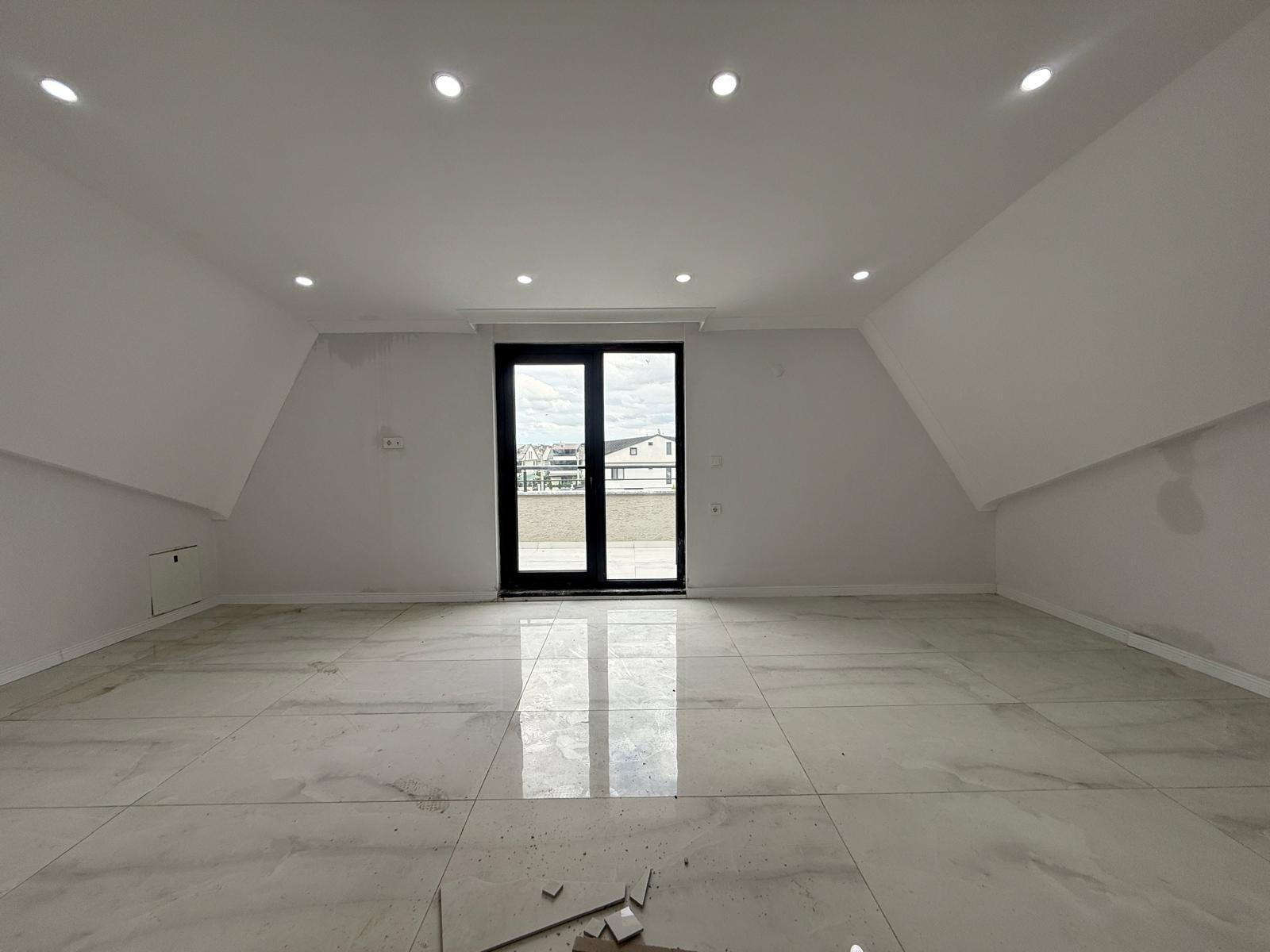 Sakarya Kocaali Yalı'da Sahile 170 Metre, Yüzme Havuzlu ve Geniş Bahçeli 3+1 Satılık Villa - Görsel 42