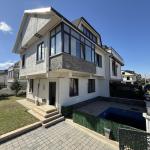 Sakarya Kocaali Yalı'da Denize 150 Metre, Kapanmaz Manzaralı ve Özel Havuzlu 4+1 Satılık Villa