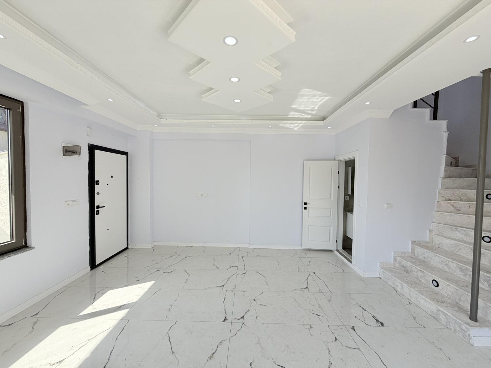 Sakarya Kocaali Yalı'da Denize 300 Metre, Havuzlu ve Müstakil Girişli 4+1 Satılık Köşe Villa - Görsel 21