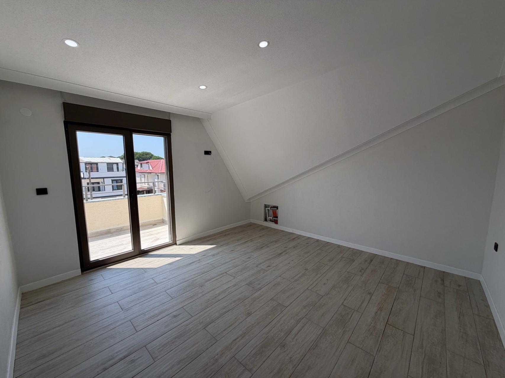 Sakarya Kocaali Yalı'da Cadde Cepheli, Denize 200 Metre Müstakil Havuzlu 4+1 Satılık Tripleks Villa - Görsel 33