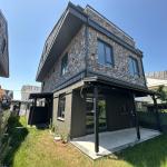 Sakarya Kocaali Alandere'de Plaja 100 Metre, Deniz Manzaralı 3+1 Satılık Villa