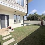 Sakarya Kocaali Yalı'da Denize 300 Metre, Havuzlu ve Müstakil Girişli 4+1 Satılık Köşe Villa