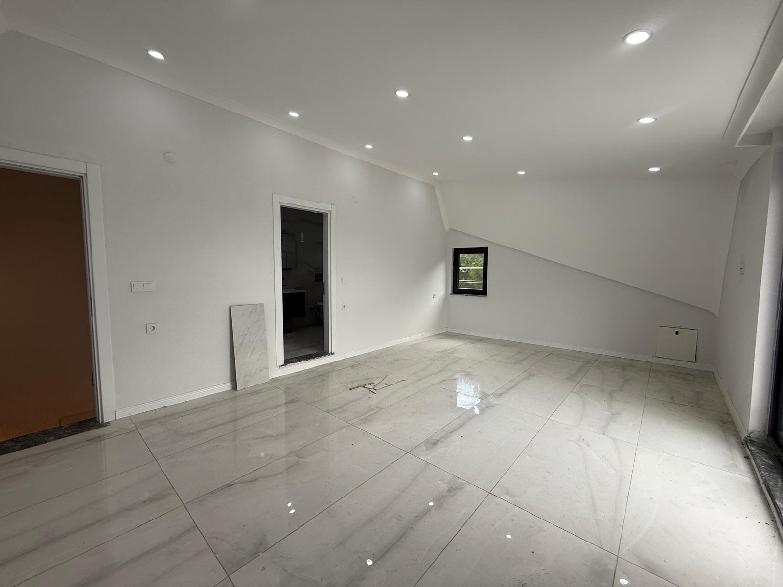 Sakarya Kocaali Yalı'da Denize 170 Metre, Havuzlu ve 145 m² Bahçeli 3+1 Satılık Villa - Görsel 37