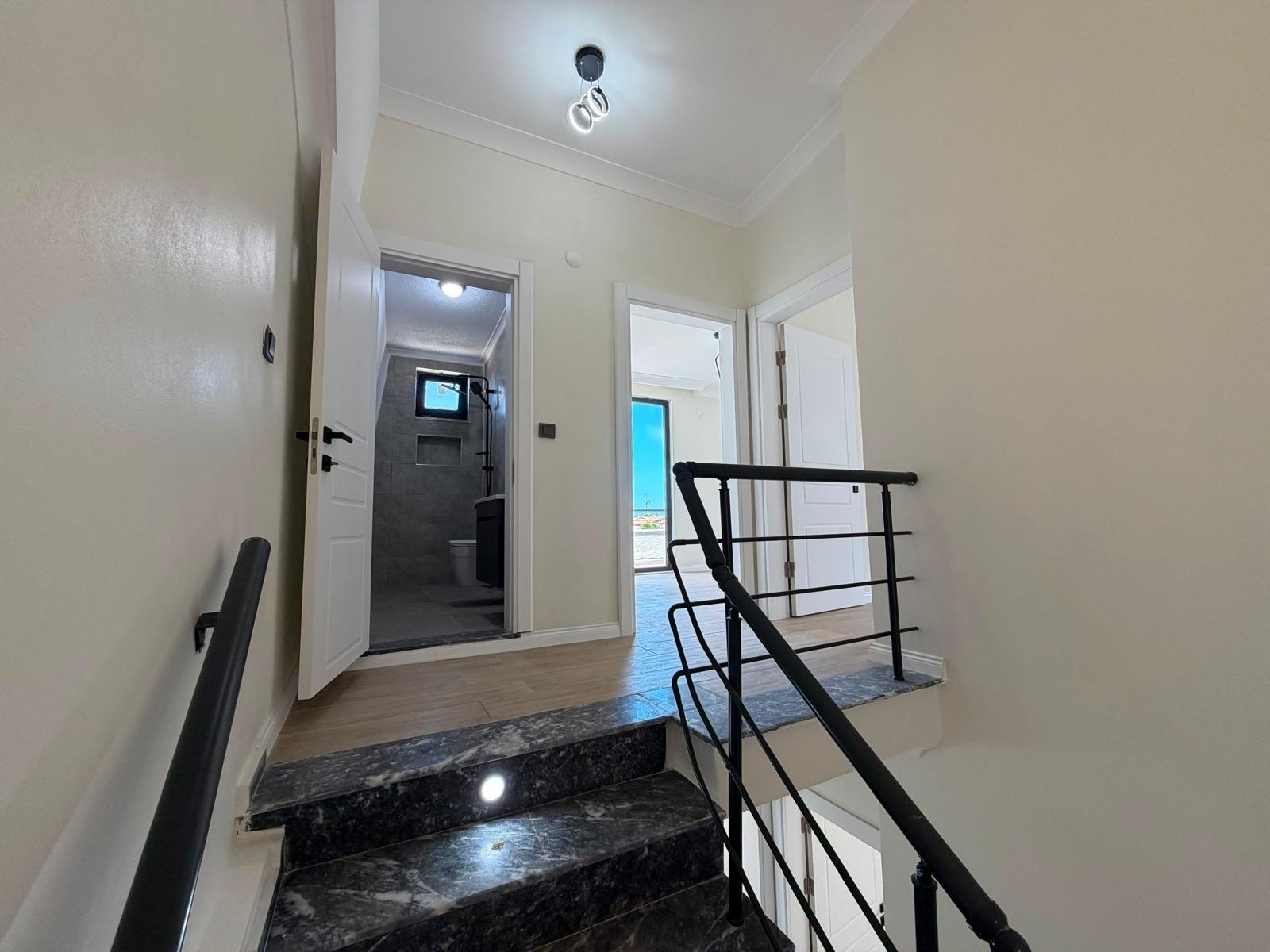Sakarya Kocaali Alandere'de Denize 100 Metre, Verandalı ve Yerden Isıtmalı 4+1 Satılık Villa - Görsel 20