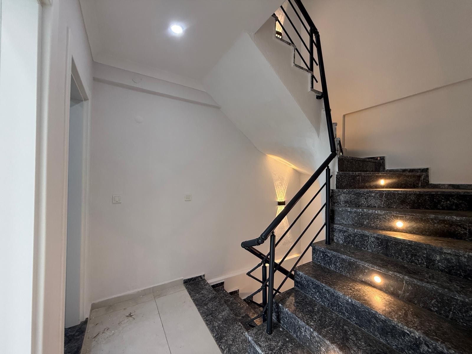 Sakarya Kocaali Yalı'da Sahile 170 Metre, Yüzme Havuzlu ve Geniş Bahçeli 3+1 Satılık Villa - Görsel 36