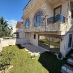 Sakarya Kocaali Yayla'da Denize 40 Metre, Deniz Manzaralı ve Havuzlu 4+1 Satılık Ön Cephe Villa