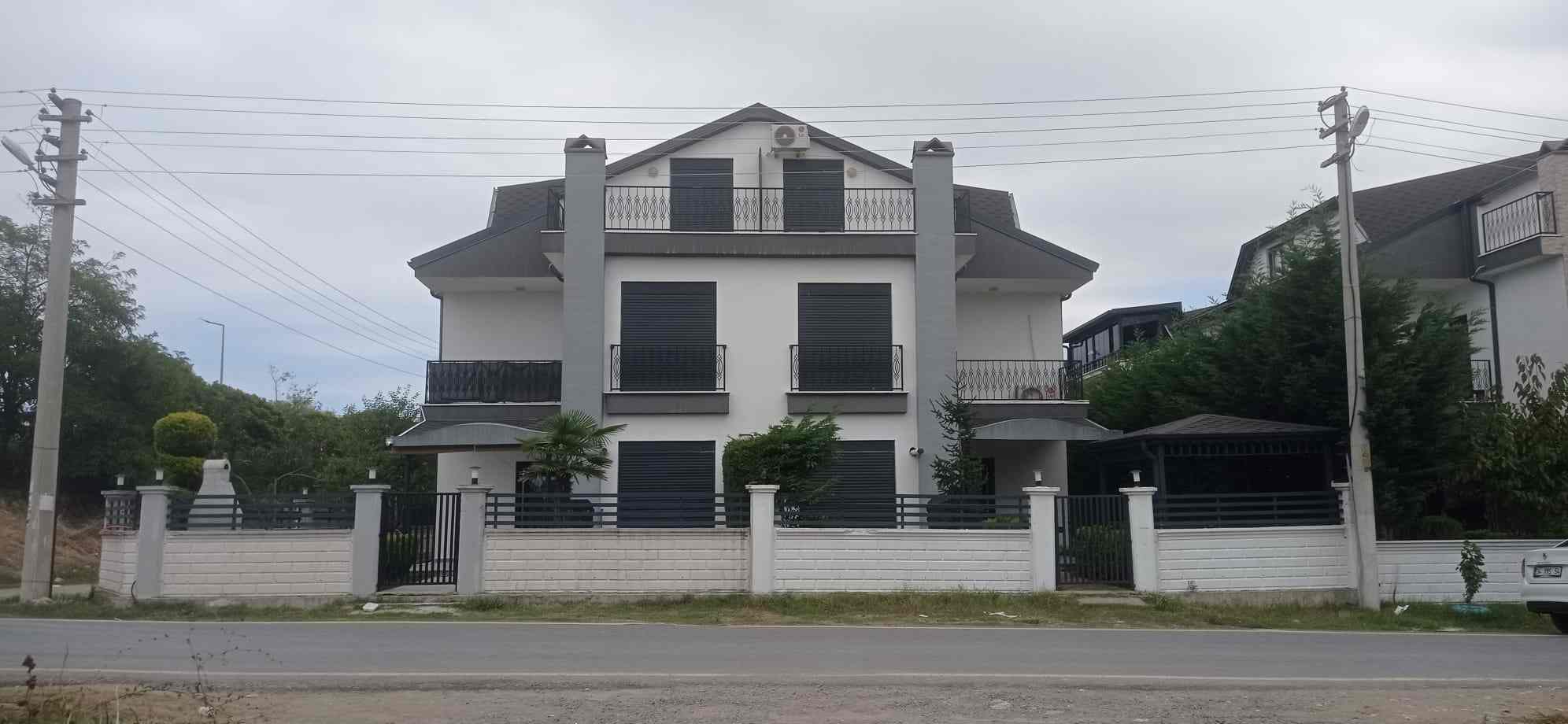 Sakarya Kocaali Yalı Mahallesi'nde Denize 300m Tam Eşyalı 5+1 Satılık Lüks Villa / Daire - Görsel 1