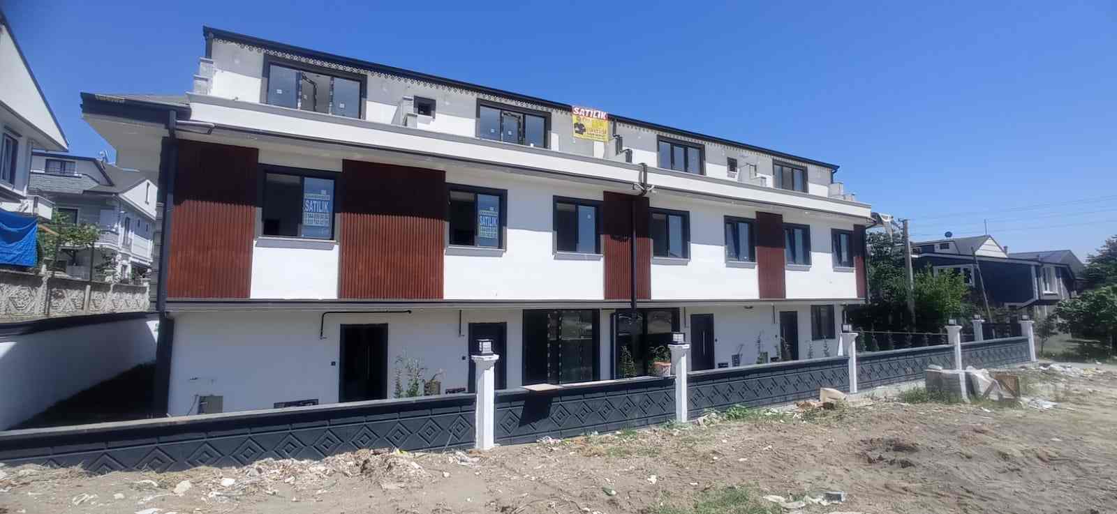 Sakarya Kocaali Yalı Mahallesi Merkez Plajda Havuzlu Sitede Acil Satılık 3+1 Triplex Villa - Görsel 20