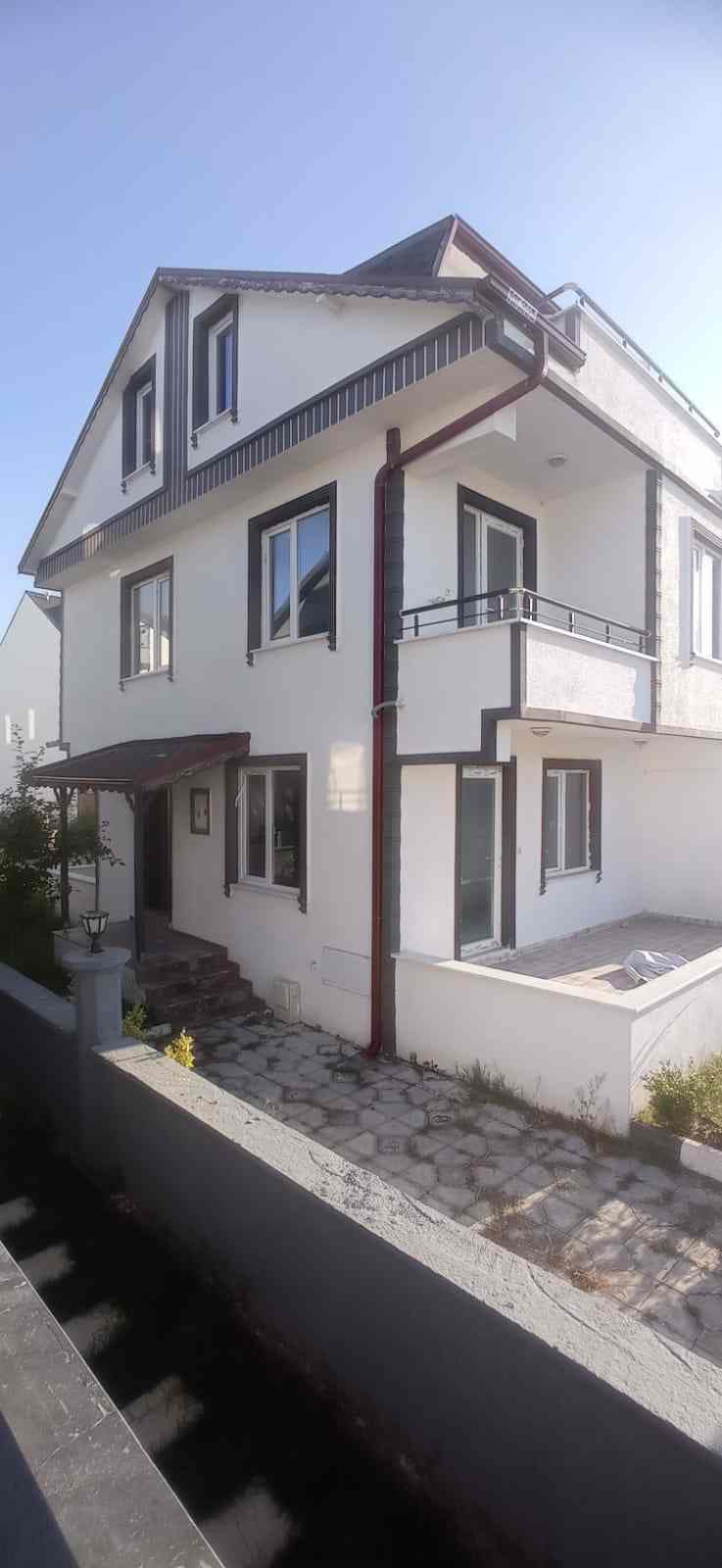 Sakarya Kocaali Alandere'de Satılık Lüks Triplex Villa - Görsel 9