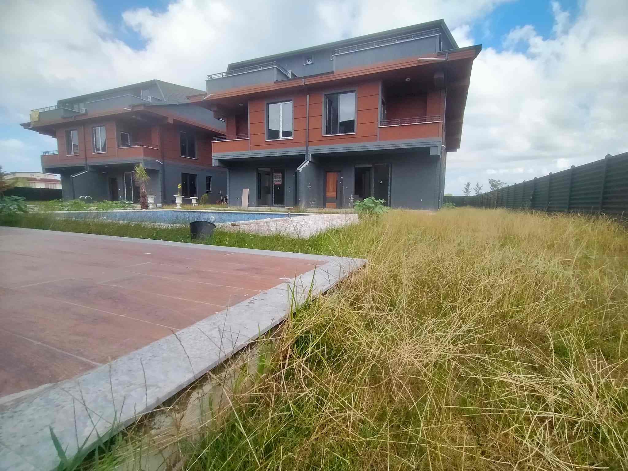 Sakarya Kocaali Alandere'de Satılık Havuzlu Sitede Lüks Triplex Villa - Görsel 19