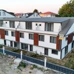 Sakarya Kocaali Yalı Mahallesi Merkez Plajda Havuzlu Sitede Acil Satılık 3+1 Triplex Villa