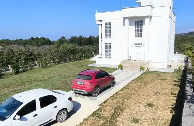 Sakarya Kocaali Kadıköy'de Panoramik Deniz Manzaralı, 740 m² Arsa İçinde Eşyalı 4+1 Dubleks