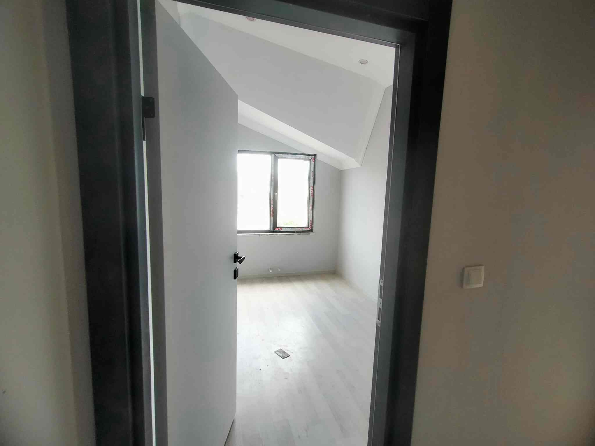 Sakarya Kocaali Alandere'de Satılık Havuzlu Sitede Lüks Triplex Villa - Görsel 4