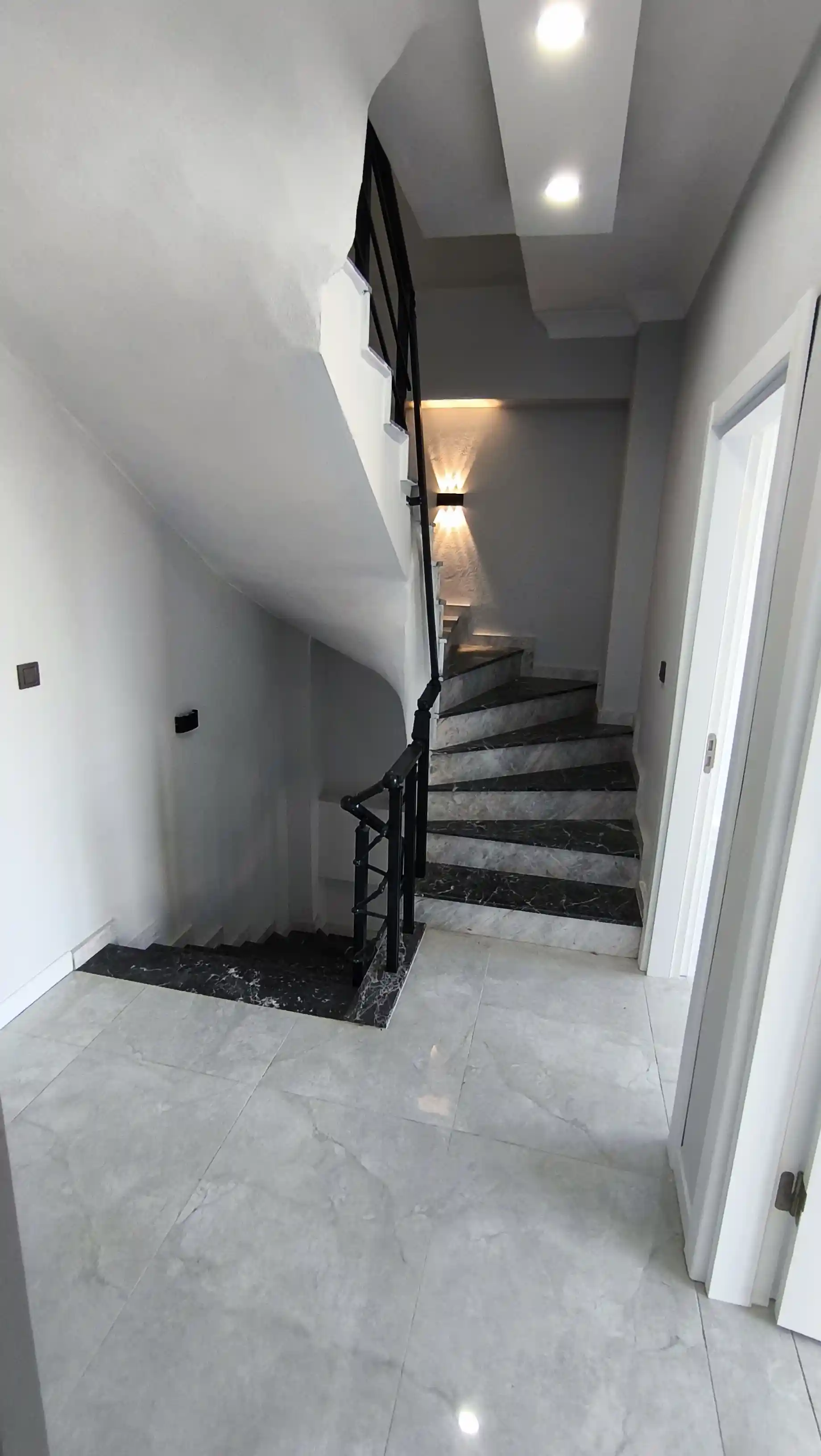 Sakarya Kocaali Alandere'de Yerden Isıtmalı, 4'lü Villa Konseptinde 4+1 Tripleks - Görsel 15