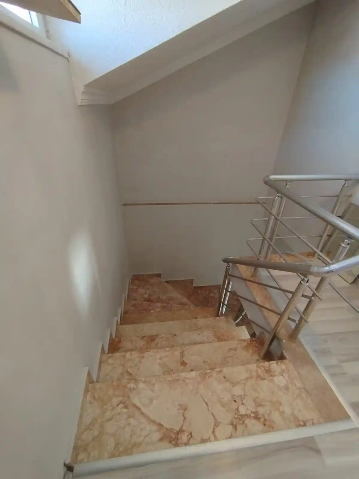 Sakarya Kocaali Yalı Mahallesi'nde Kiralık Merkezi Konumda 3+1 Triplex Villa - Görsel 12