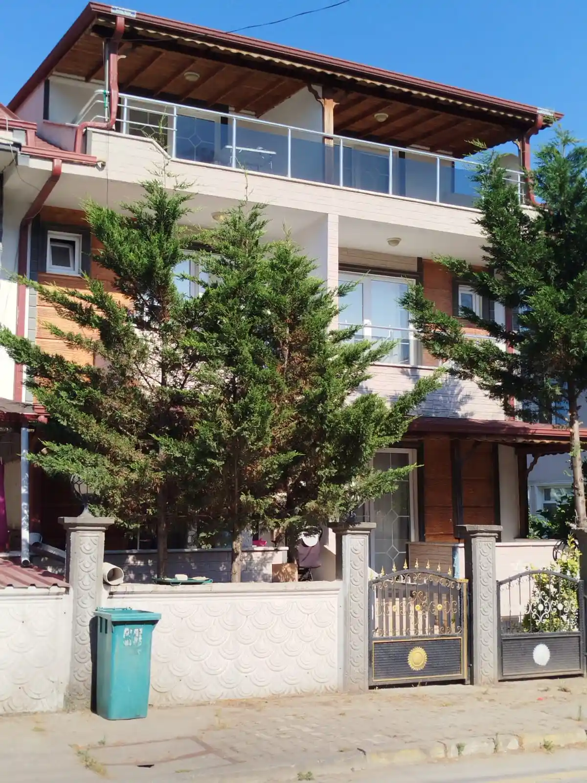 Sakarya Kocaali Yalı Mahallesi'nde Kiralık Merkezi Konumda 3+1 Triplex Villa - Görsel 1