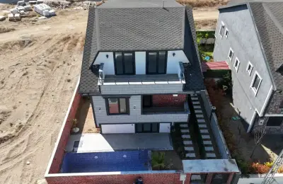 Kocaali Alandere’de Denize 30 Metre, Kapanmaz Manzaralı, Havuzlu 4+1 Ultra Lüks Villa