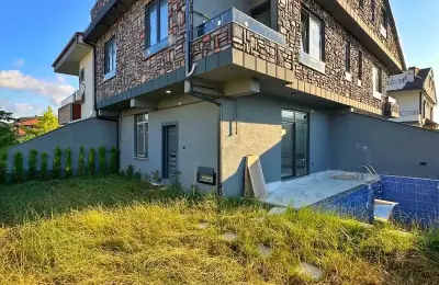 Sakarya Kocaali Alandere'de Havuzlu, Saunalı ve Ultra Geniş 4+1 Lüks Tripleks Villa