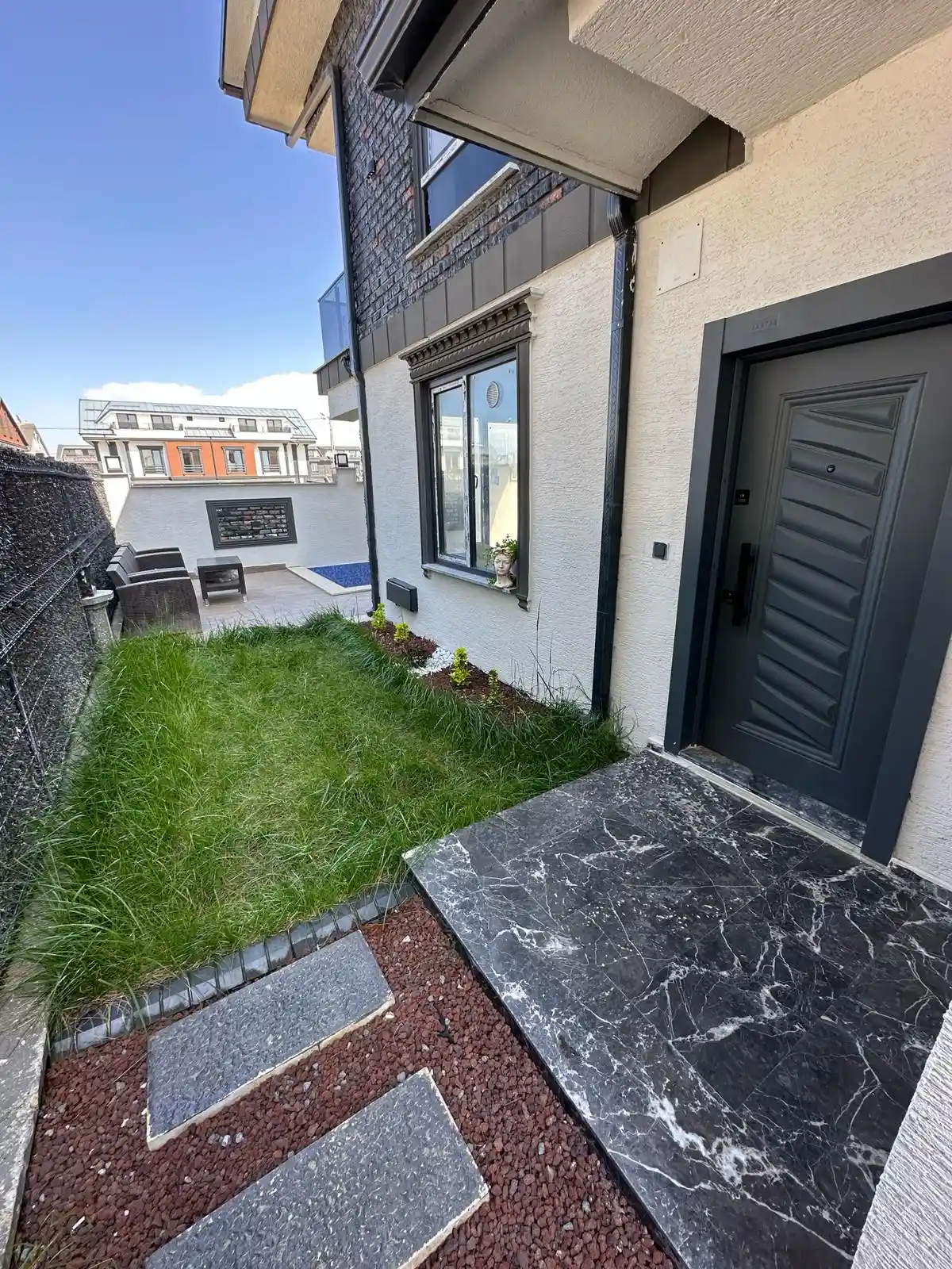 Kocaali Alandere'de Havuzlu Eşyalı 4+1 Tripleks Villa - 6.800.000 TL - Görsel 4