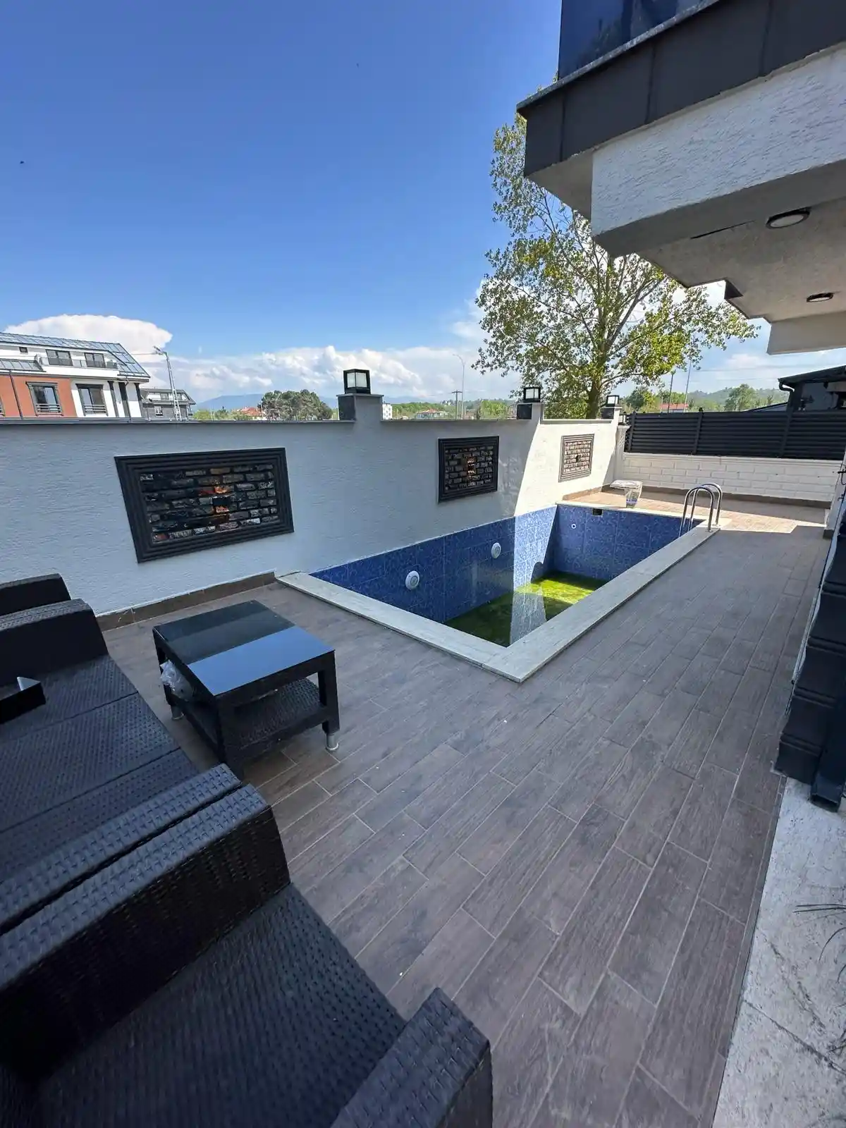 Kocaali Alandere'de Havuzlu Eşyalı 4+1 Tripleks Villa - 6.800.000 TL - Görsel 3