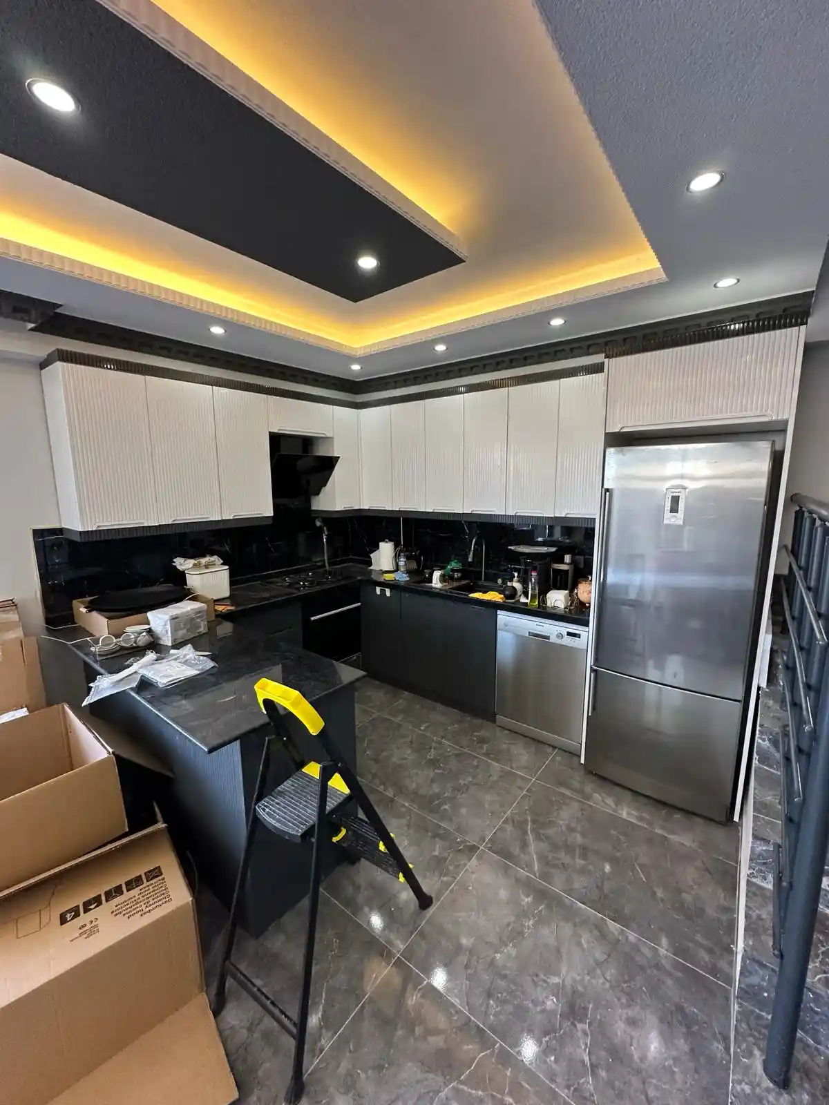 Kocaali Alandere'de Havuzlu Eşyalı 4+1 Tripleks Villa - 6.800.000 TL - Görsel 10