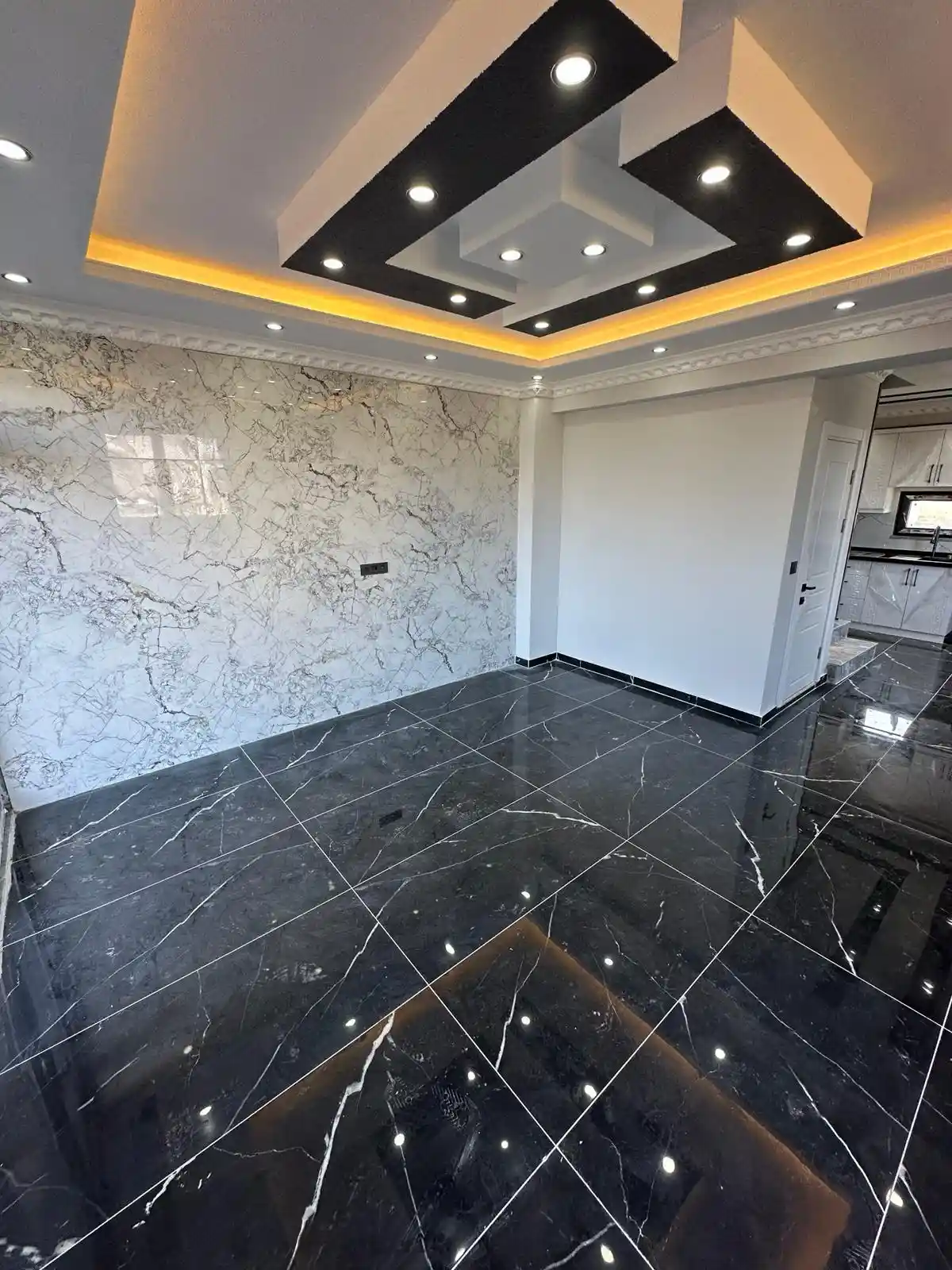 Kocaali Alandere’de Geniş Bahçeli Yerden Isıtmalı 4+1 Tripleks Villa - Görsel 13