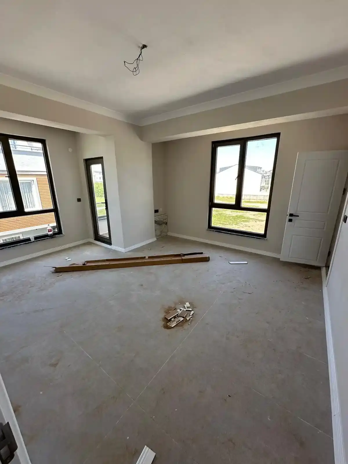 Kocaali Alandere’de Havuzlu ve Yerden Isıtmalı Modern 4+1 Lüks Villa - Görsel 13
