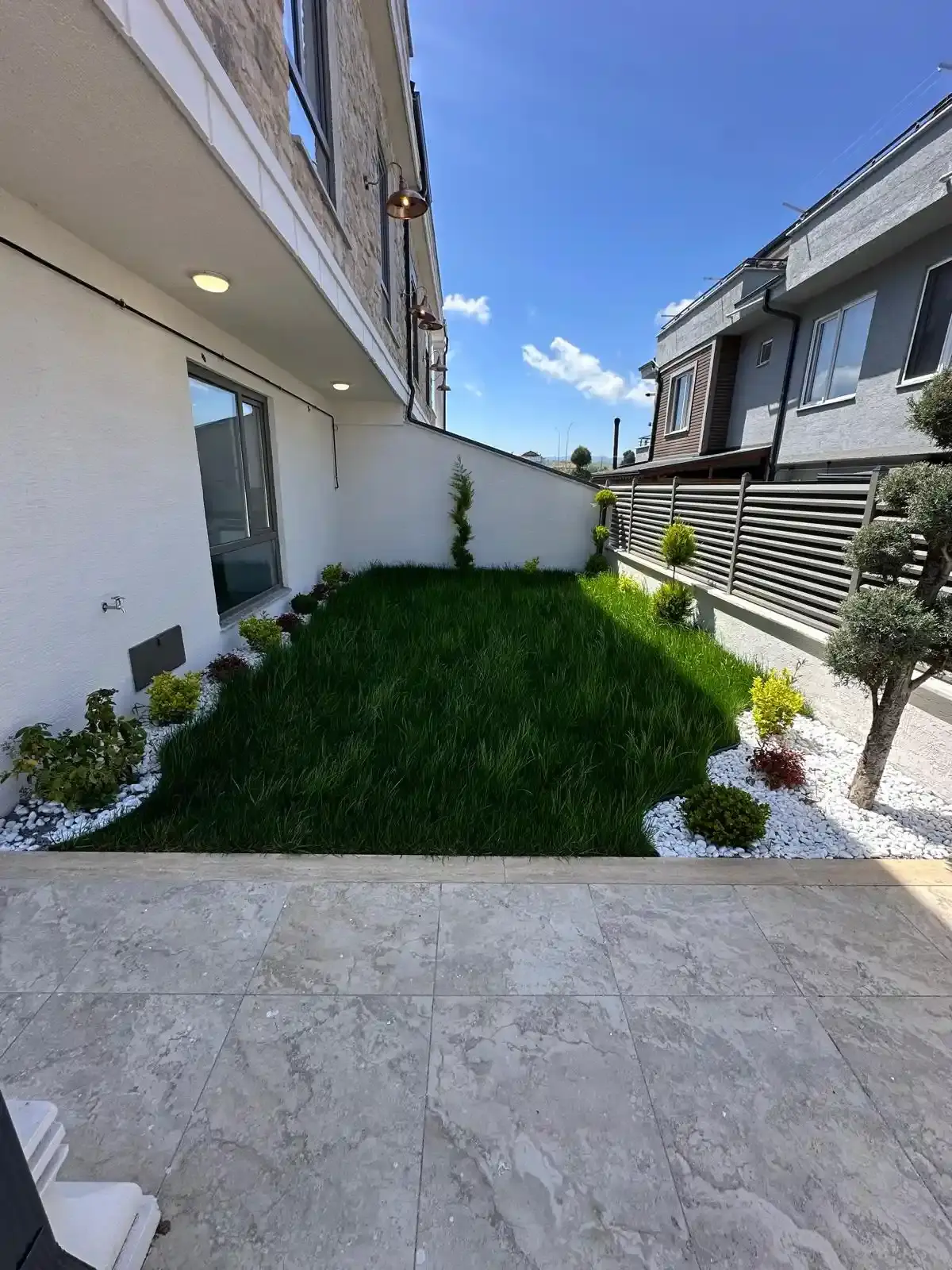 Kocaali Alandere’de Havuzlu ve Yerden Isıtmalı Modern 4+1 Lüks Villa - Görsel 7