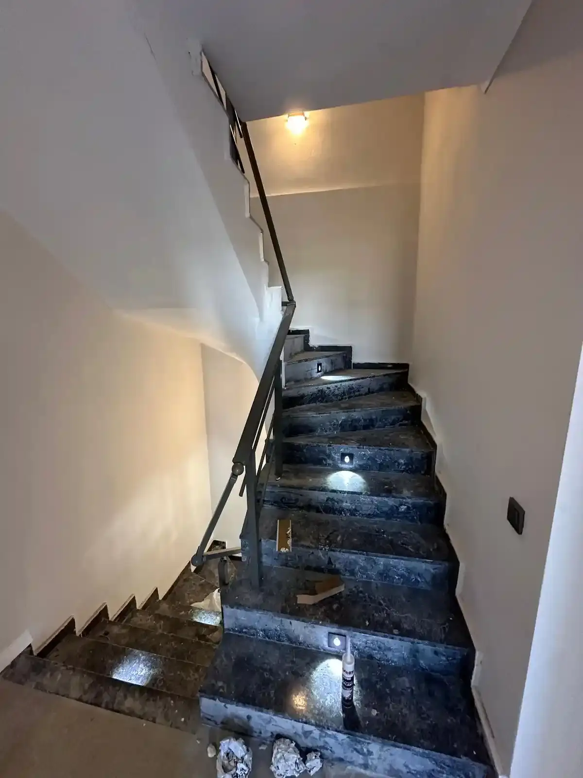 Kocaali Alandere’de Havuzlu ve Yerden Isıtmalı Modern 4+1 Lüks Villa - Görsel 26