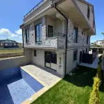 Kocaali Alandere'de Mahremiyet Odaklı 4+1 Havuzlu Lüks Arka Cephe Villa