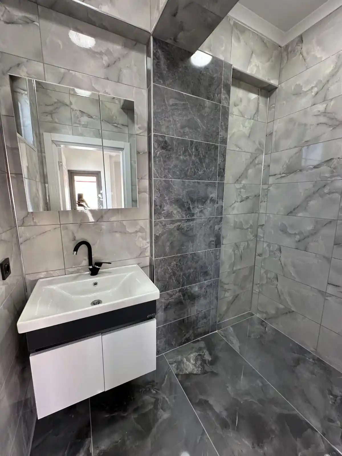 Kocaali Yalı'da Müstakil Havuzlu Yerden Isıtmalı 3+1 Lüks Tripleks Villa - Görsel 16