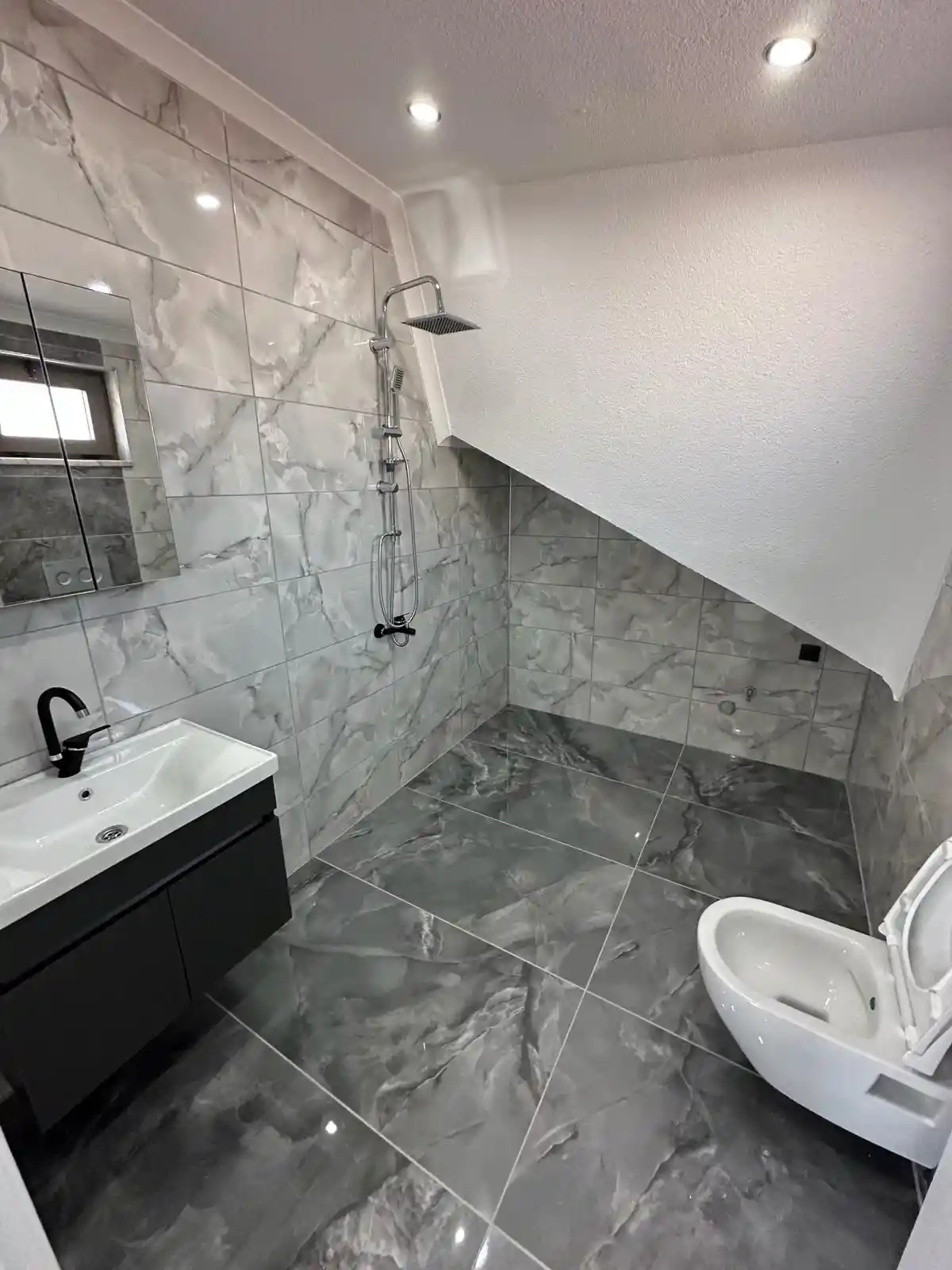 Kocaali Yalı'da Müstakil Havuzlu Yerden Isıtmalı 3+1 Lüks Tripleks Villa - Görsel 20