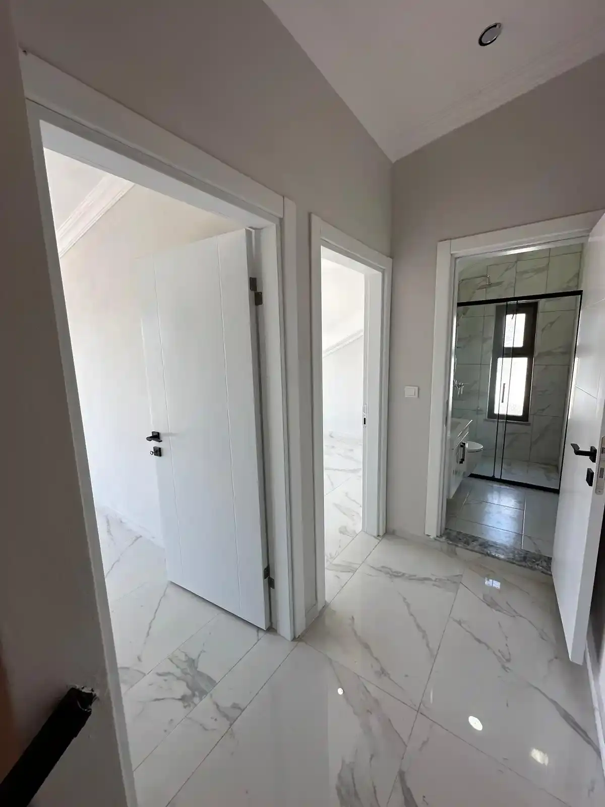 Kocaali Yalı'da Müstakil Havuzlu 4+1 Tripleks Villa - Denize 430m Mesafede - Görsel 12